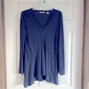 Derek Heart Long-sleeve Top Size Medium
